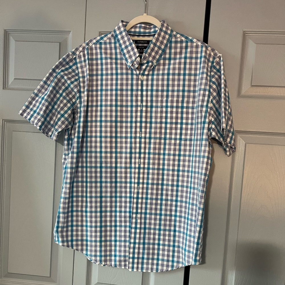 Croft and barrow men’s button-down casual shirt